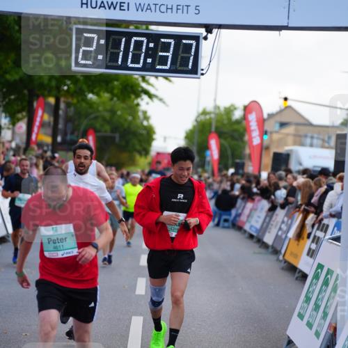 20.09.2026 - PSD Bank Halbmarathon LAZAROV Photography http://msf.ph/oto/10530284 20.09.2026 12:10:36 Ziel 3410, 4316, 4328, 4576, 4577, 4611 meine-sportfotos.de