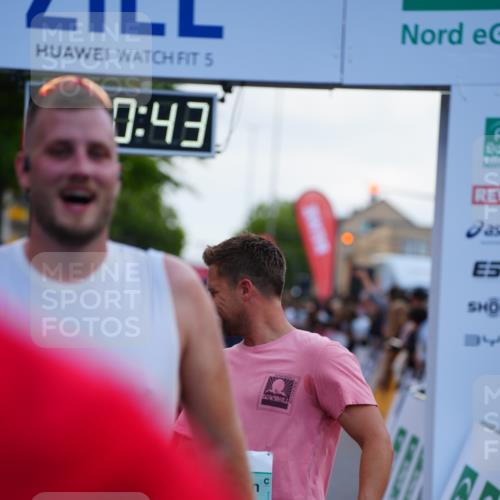 20.09.2026 - PSD Bank Halbmarathon LAZAROV Photography http://msf.ph/oto/10530347 20.09.2026 12:10:42 Ziel 1037, 1303, 1984, 2767, 2768, 3410, 3472, 4316, 4328, 4611 meine-sportfotos.de