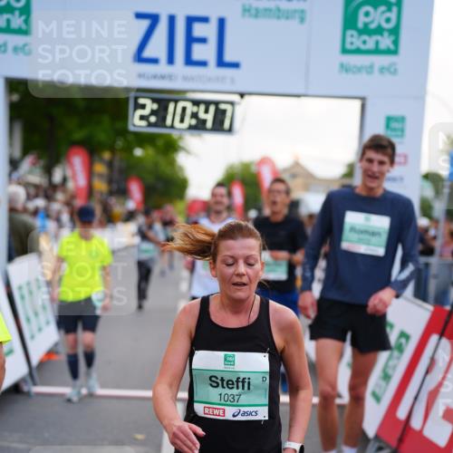 20.09.2026 - PSD Bank Halbmarathon LAZAROV Photography http://msf.ph/oto/10530442 20.09.2026 12:10:47 Ziel 1037, 1303, 1984, 2072, 2767, 2768, 3122, 3410, 3472, 3829, 4024, 4083, 4701 meine-sportfotos.de