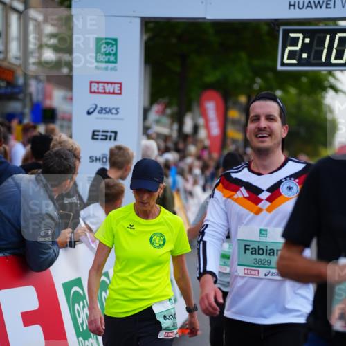 20.09.2026 - PSD Bank Halbmarathon LAZAROV Photography http://msf.ph/oto/10530480 20.09.2026 12:10:49 Ziel 1037, 1303, 1984, 2072, 2767, 2768, 3122, 3472, 3829, 4024, 4083, 4701 meine-sportfotos.de