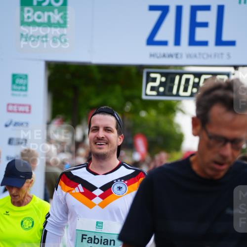 20.09.2026 - PSD Bank Halbmarathon LAZAROV Photography http://msf.ph/oto/10530496 20.09.2026 12:10:50 Ziel 1037, 1303, 2072, 3122, 3472, 3829, 4024, 4083, 4186, 4530, 4701 meine-sportfotos.de