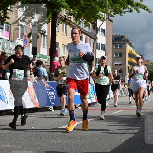 20.09.2026 - PSD Bank Halbmarathon J. Mangold http://msf.ph/oto/10530502 20.09.2026 12:15:17 Ziel 1069, 1516, 1529, 1769, 2303, 2800, 3276, 3277, 3553, 3568, 4058, 4673, 4677 meine-sportfotos.de