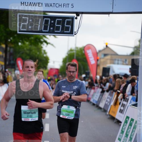 20.09.2026 - PSD Bank Halbmarathon LAZAROV Photography http://msf.ph/oto/10530590 20.09.2026 12:10:54 Ziel 1569, 2072, 3122, 3475, 3829, 4024, 4083, 4186, 4530, 4701 meine-sportfotos.de