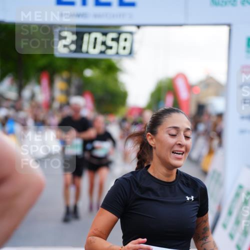 20.09.2026 - PSD Bank Halbmarathon LAZAROV Photography http://msf.ph/oto/10530658 20.09.2026 12:10:58 Ziel 1569, 3122, 3344, 3396, 3475, 3680, 3877, 4186, 4530 meine-sportfotos.de