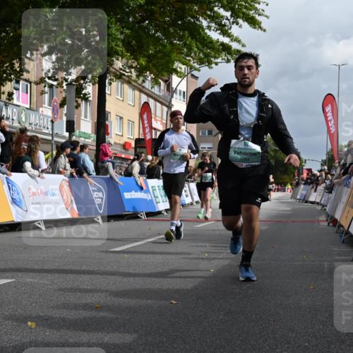 20.09.2026 - PSD Bank Halbmarathon J. Mangold http://msf.ph/oto/10530683 20.09.2026 12:15:32 Ziel 1084, 1132, 1357, 2315, 2316, 2576, 3010, 3011, 3101, 3202, 3367 meine-sportfotos.de