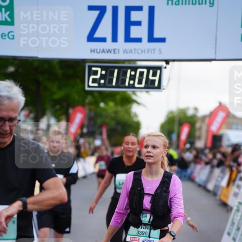 20.09.2026 - PSD Bank Halbmarathon LAZAROV Photography http://msf.ph/oto/10530773 20.09.2026 12:11:03 Ziel 1569, 1756, 2335, 2359, 2610, 3344, 3396, 3405, 3475, 3680, 3752, 3877, 4401, 4402 meine-sportfotos.de