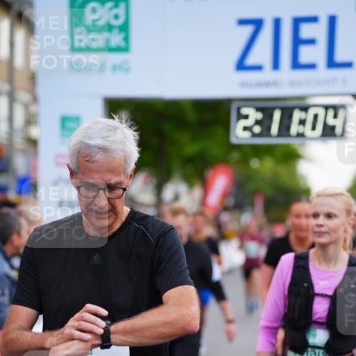 20.09.2026 - PSD Bank Halbmarathon LAZAROV Photography http://msf.ph/oto/10530785 20.09.2026 12:11:04 Ziel 1569, 1756, 2335, 2359, 2610, 3344, 3396, 3405, 3475, 3680, 3752, 3877, 4401, 4402 meine-sportfotos.de