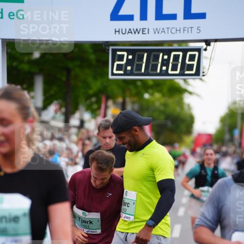 20.09.2026 - PSD Bank Halbmarathon LAZAROV Photography http://msf.ph/oto/10530880 20.09.2026 12:11:09 Ziel 1752, 1756, 2335, 2359, 2602, 2610, 3396, 3405, 3752, 4401, 4402 meine-sportfotos.de