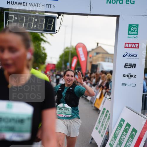 20.09.2026 - PSD Bank Halbmarathon LAZAROV Photography http://msf.ph/oto/10530908 20.09.2026 12:11:10 Ziel 1752, 1756, 2335, 2359, 2602, 2610, 3405, 3752, 4401, 4402 meine-sportfotos.de