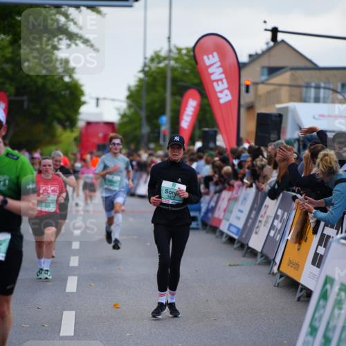 20.09.2026 - PSD Bank Halbmarathon LAZAROV Photography http://msf.ph/oto/10530979 20.09.2026 12:11:20 Ziel 1478, 2719, 3814 meine-sportfotos.de