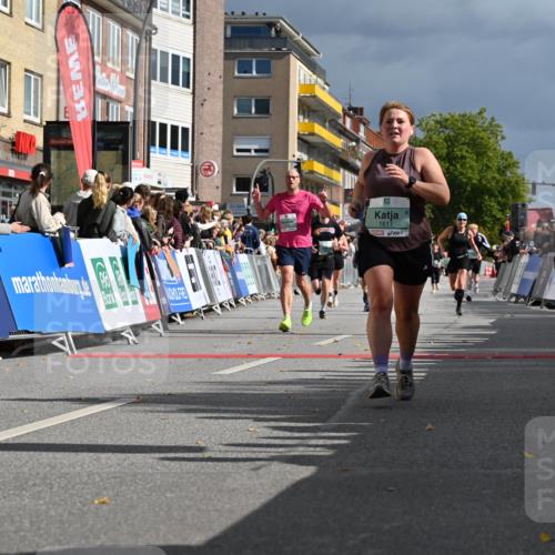 20.09.2026 - PSD Bank Halbmarathon J. Mangold http://msf.ph/oto/10531046 20.09.2026 12:16:20 Ziel 1611, 1971, 2070, 2114, 3248, 3318, 3911, 4090 meine-sportfotos.de