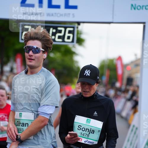 20.09.2026 - PSD Bank Halbmarathon LAZAROV Photography http://msf.ph/oto/10531082 20.09.2026 12:11:26 Ziel 1267, 1478, 2357, 2368, 2719, 2739, 2893, 3145, 3261, 3814 meine-sportfotos.de