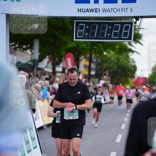 20.09.2026 - PSD Bank Halbmarathon LAZAROV Photography http://msf.ph/oto/10531093 20.09.2026 12:11:27 Ziel 1267, 1478, 2357, 2368, 2719, 2739, 2893, 3145, 3261, 3814 meine-sportfotos.de
