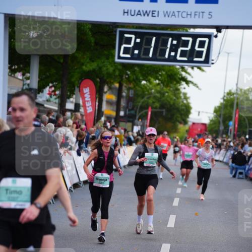 20.09.2026 - PSD Bank Halbmarathon LAZAROV Photography http://msf.ph/oto/10531120 20.09.2026 12:11:29 Ziel 1267, 1478, 2357, 2368, 2719, 2739, 2893, 3145, 3172, 3261, 3814 meine-sportfotos.de