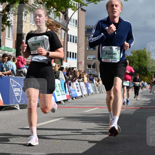 20.09.2026 - PSD Bank Halbmarathon J. Mangold http://msf.ph/oto/10531211 20.09.2026 12:16:30 Ziel 1649, 2070, 2114, 2574, 2646, 2792, 3274, 3318, 3719, 3911 meine-sportfotos.de
