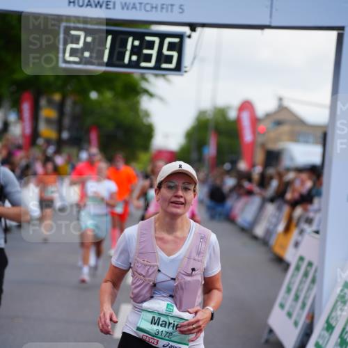 20.09.2026 - PSD Bank Halbmarathon LAZAROV Photography http://msf.ph/oto/10531261 20.09.2026 12:11:35 Ziel 1267, 1579, 2357, 2368, 2475, 3172, 3261, 3853, 3854, 4452 meine-sportfotos.de