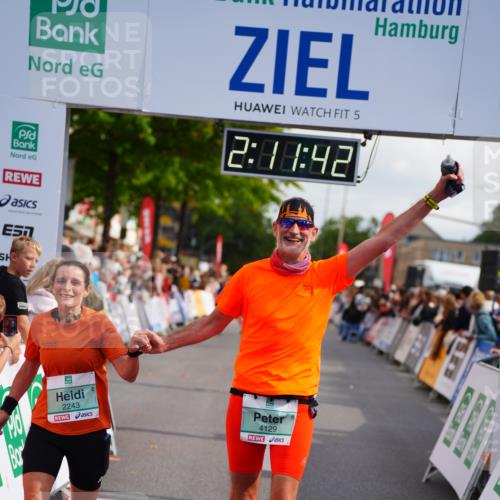 20.09.2026 - PSD Bank Halbmarathon LAZAROV Photography http://msf.ph/oto/10531392 20.09.2026 12:11:41 Ziel 1579, 2081, 2243, 2475, 3094, 3172, 3853, 3854, 4129, 4452 meine-sportfotos.de