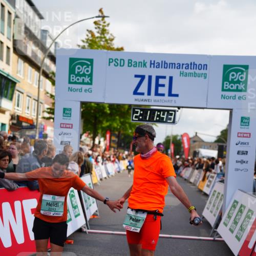 20.09.2026 - PSD Bank Halbmarathon LAZAROV Photography http://msf.ph/oto/10531405 20.09.2026 12:11:42 Ziel 1579, 2081, 2243, 2475, 3094, 3853, 3854, 4129, 4452 meine-sportfotos.de