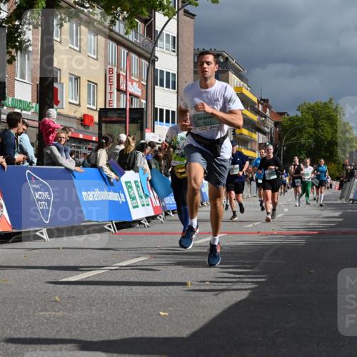 20.09.2026 - PSD Bank Halbmarathon J. Mangold http://msf.ph/oto/10531511 20.09.2026 12:16:44 Ziel 1060, 1562, 1988, 2006, 2535, 3231, 3477, 3611, 4477 meine-sportfotos.de