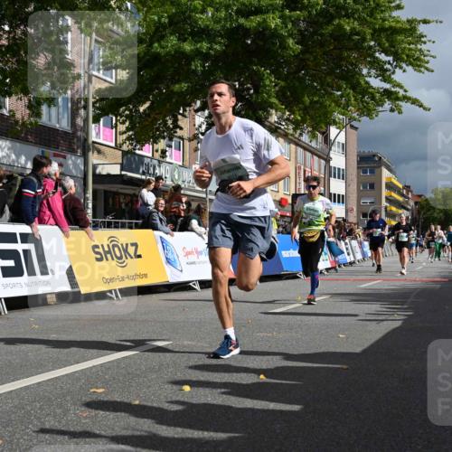 20.09.2026 - PSD Bank Halbmarathon J. Mangold http://msf.ph/oto/10531525 20.09.2026 12:16:45 Ziel 1060, 1562, 1759, 1988, 2006, 2248, 2325, 2535, 3231, 3477, 3611, 4477 meine-sportfotos.de