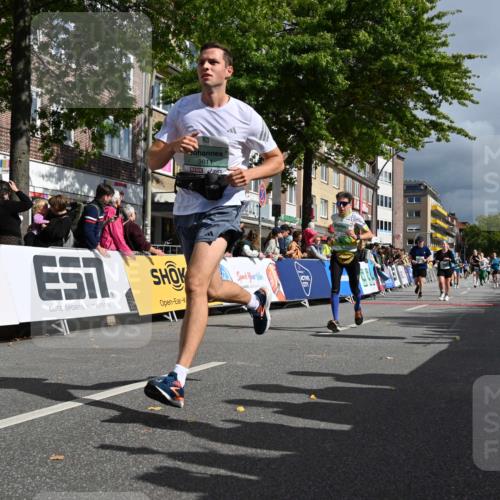 20.09.2026 - PSD Bank Halbmarathon J. Mangold http://msf.ph/oto/10531528 20.09.2026 12:16:45 Ziel 1060, 1562, 1759, 1988, 2006, 2248, 2325, 2535, 3231, 3477, 3611, 4477 meine-sportfotos.de