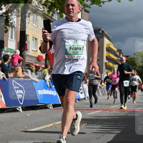 20.09.2026 - PSD Bank Halbmarathon J. Mangold http://msf.ph/oto/10531661 20.09.2026 12:17:15 Ziel 1475, 1603, 2062, 2199, 2236, 2391, 2795, 2901, 3013, 3233, 3684, 4088, 4256 meine-sportfotos.de