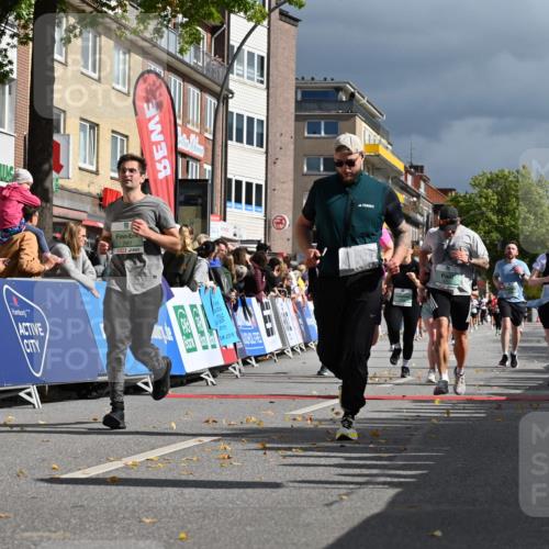 20.09.2026 - PSD Bank Halbmarathon J. Mangold http://msf.ph/oto/10531679 20.09.2026 12:17:17 Ziel 1603, 2062, 2199, 2236, 2284, 2391, 2795, 2901, 3013, 3233, 3684, 4088, 4256, 4771 meine-sportfotos.de
