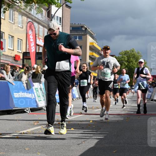 20.09.2026 - PSD Bank Halbmarathon J. Mangold http://msf.ph/oto/10531686 20.09.2026 12:17:18 Ziel 1603, 2062, 2199, 2236, 2284, 2391, 2795, 2901, 3013, 3233, 3684, 4088, 4256, 4771 meine-sportfotos.de