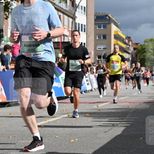 20.09.2026 - PSD Bank Halbmarathon J. Mangold http://msf.ph/oto/10531703 20.09.2026 12:17:23 Ziel 1603, 2005, 2236, 2284, 2391, 2555, 2795, 2901, 3013, 3233, 3502, 3684, 4051, 4088, 4258, 4771 meine-sportfotos.de