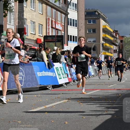 20.09.2026 - PSD Bank Halbmarathon J. Mangold http://msf.ph/oto/10531797 20.09.2026 12:17:39 Ziel 1256, 1352, 1613, 1731, 1868, 3703, 3794, 3905 meine-sportfotos.de