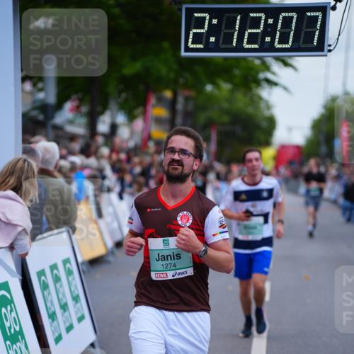 20.09.2026 - PSD Bank Halbmarathon LAZAROV Photography http://msf.ph/oto/10531867 20.09.2026 12:12:06 Ziel 1274, 1675, 3017, 4375 meine-sportfotos.de