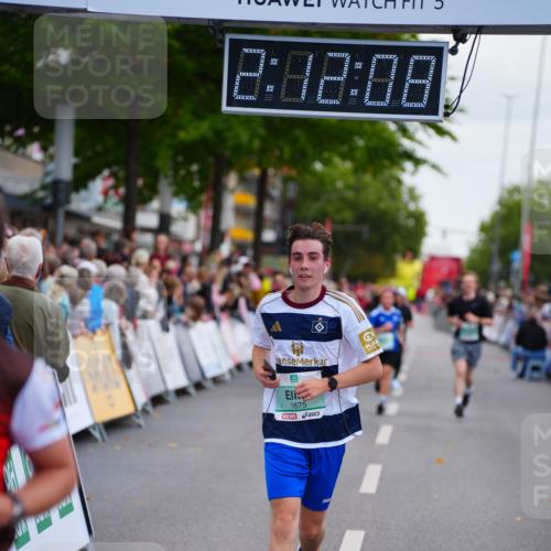 20.09.2026 - PSD Bank Halbmarathon LAZAROV Photography http://msf.ph/oto/10531882 20.09.2026 12:12:08 Ziel 1274, 1675, 3017, 4375 meine-sportfotos.de