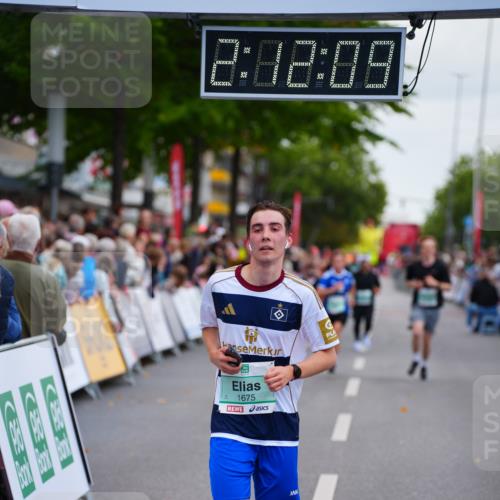 20.09.2026 - PSD Bank Halbmarathon LAZAROV Photography http://msf.ph/oto/10531891 20.09.2026 12:12:08 Ziel 1274, 1675, 3017, 4375 meine-sportfotos.de