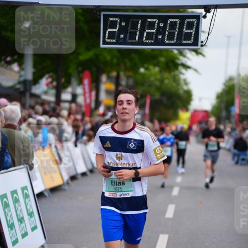 20.09.2026 - PSD Bank Halbmarathon LAZAROV Photography http://msf.ph/oto/10531895 20.09.2026 12:12:08 Ziel 1274, 1675, 3017, 4375 meine-sportfotos.de