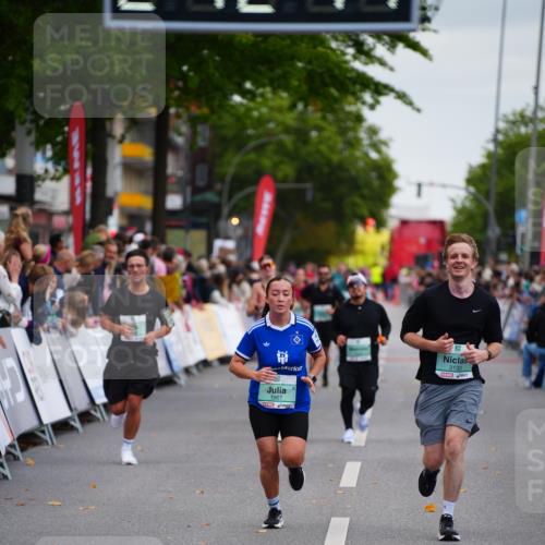 20.09.2026 - PSD Bank Halbmarathon LAZAROV Photography http://msf.ph/oto/10531915 20.09.2026 12:12:10 Ziel 1274, 1675, 1967, 3133 meine-sportfotos.de