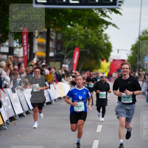 20.09.2026 - PSD Bank Halbmarathon LAZAROV Photography http://msf.ph/oto/10531920 20.09.2026 12:12:11 Ziel 1274, 1675, 1967, 3098, 3133 meine-sportfotos.de