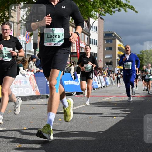20.09.2026 - PSD Bank Halbmarathon J. Mangold http://msf.ph/oto/10531953 20.09.2026 12:17:56 Ziel 2435, 2653, 3258, 3331, 3463, 4082, 4171, 4300, 4582 meine-sportfotos.de