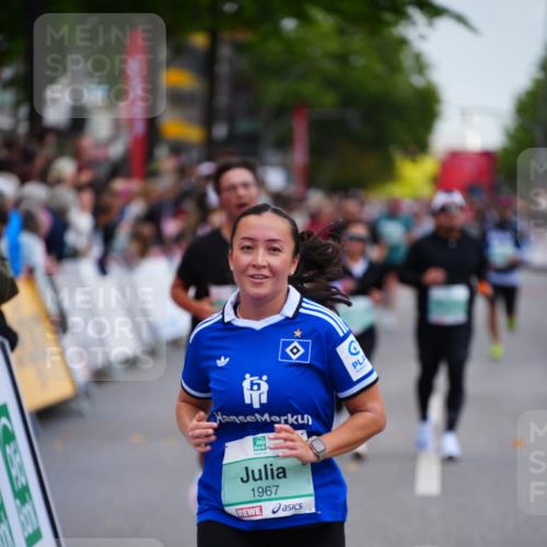 20.09.2026 - PSD Bank Halbmarathon LAZAROV Photography http://msf.ph/oto/10531955 20.09.2026 12:12:14 Ziel 1419, 1420, 1675, 1967, 3098, 3133, 3224 meine-sportfotos.de