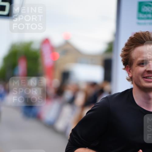 20.09.2026 - PSD Bank Halbmarathon LAZAROV Photography http://msf.ph/oto/10531964 20.09.2026 12:12:14 Ziel 1419, 1420, 1675, 1967, 3098, 3133, 3224 meine-sportfotos.de