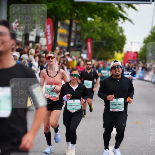 20.09.2026 - PSD Bank Halbmarathon LAZAROV Photography http://msf.ph/oto/10531979 20.09.2026 12:12:16 Ziel 1419, 1420, 1675, 1967, 3098, 3133, 3224, 4050 meine-sportfotos.de