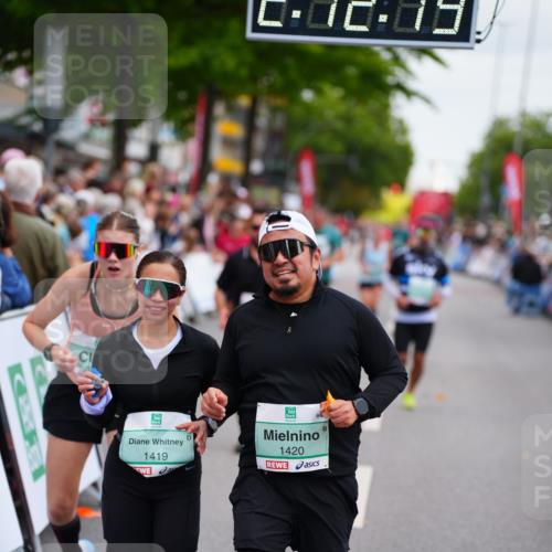 20.09.2026 - PSD Bank Halbmarathon LAZAROV Photography http://msf.ph/oto/10532019 20.09.2026 12:12:18 Ziel 1419, 1420, 1967, 3098, 3133, 3224, 4050, 4798 meine-sportfotos.de