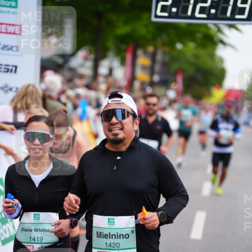 20.09.2026 - PSD Bank Halbmarathon LAZAROV Photography http://msf.ph/oto/10532040 20.09.2026 12:12:19 Ziel 1419, 1420, 1967, 3098, 3133, 3224, 4050, 4798 meine-sportfotos.de