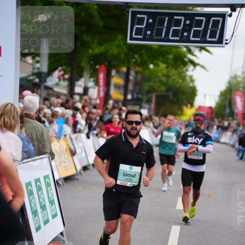 20.09.2026 - PSD Bank Halbmarathon LAZAROV Photography http://msf.ph/oto/10532056 20.09.2026 12:12:20 Ziel 1419, 1420, 1967, 3098, 3133, 3224, 4050, 4798 meine-sportfotos.de