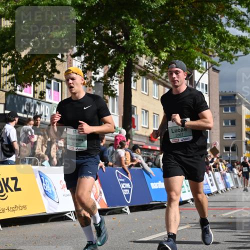 20.09.2026 - PSD Bank Halbmarathon J. Mangold http://msf.ph/oto/10532078 20.09.2026 12:18:26 Ziel 1011, 1270, 1424, 1425, 1998, 2121, 2137, 2413, 2867, 3084, 3409, 3540, 3875, 4159 meine-sportfotos.de