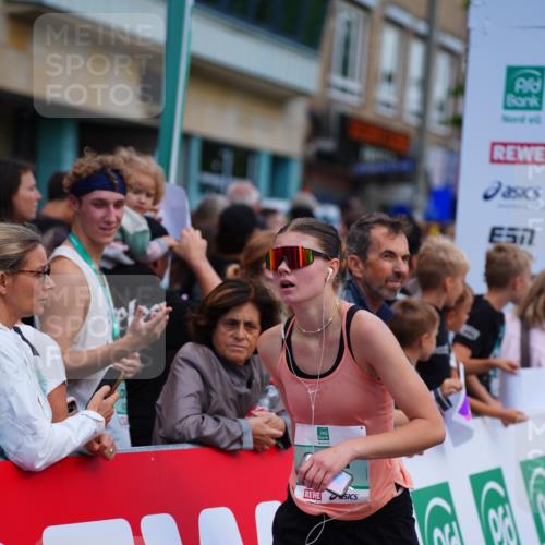 20.09.2026 - PSD Bank Halbmarathon LAZAROV Photography http://msf.ph/oto/10532090 20.09.2026 12:12:21 Ziel 1419, 1420, 1967, 3019, 3098, 3133, 3224, 4050, 4510, 4798 meine-sportfotos.de