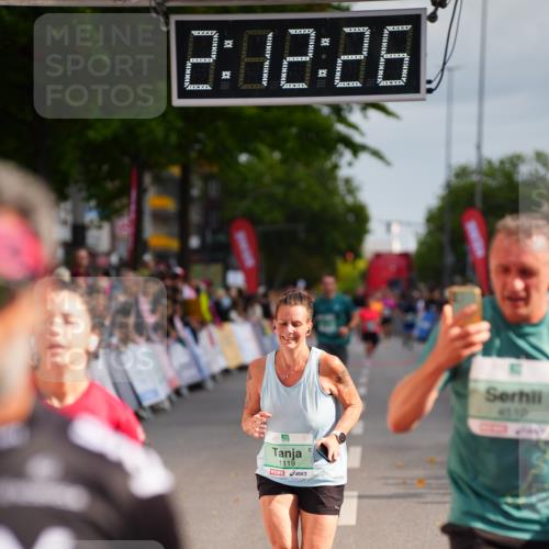 20.09.2026 - PSD Bank Halbmarathon LAZAROV Photography http://msf.ph/oto/10532187 20.09.2026 12:12:26 Ziel 1119, 1420, 3019, 4050, 4510, 4798 meine-sportfotos.de