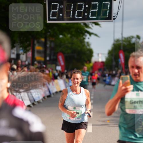 20.09.2026 - PSD Bank Halbmarathon LAZAROV Photography http://msf.ph/oto/10532207 20.09.2026 12:12:26 Ziel 1119, 1420, 3019, 4050, 4510, 4798 meine-sportfotos.de