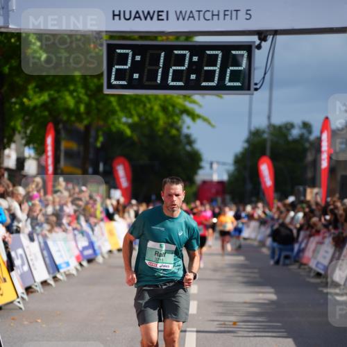 20.09.2026 - PSD Bank Halbmarathon LAZAROV Photography http://msf.ph/oto/10532222 20.09.2026 12:12:31 Ziel 1119, 3019, 3711, 4510 meine-sportfotos.de