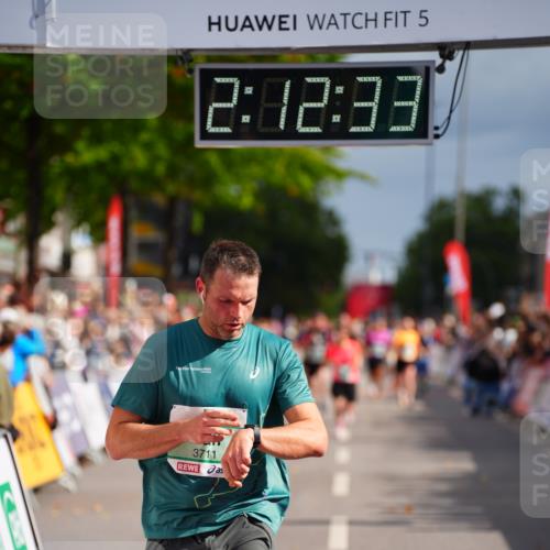 20.09.2026 - PSD Bank Halbmarathon LAZAROV Photography http://msf.ph/oto/10532253 20.09.2026 12:12:33 Ziel 1119, 3019, 3711, 4510 meine-sportfotos.de