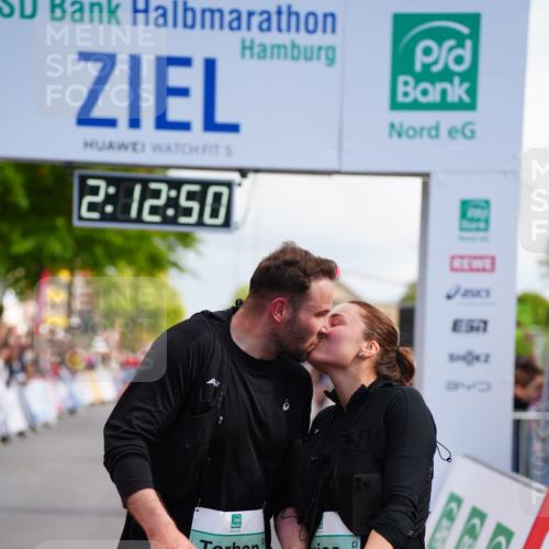 20.09.2026 - PSD Bank Halbmarathon LAZAROV Photography http://msf.ph/oto/10532507 20.09.2026 12:12:49 Ziel 1170, 1171, 2129, 2260, 2428, 2764, 2804, 3443, 4246, 4384 meine-sportfotos.de